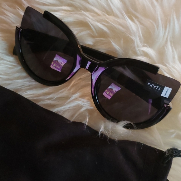NWT ?️ 2 Fashion Sunglasses